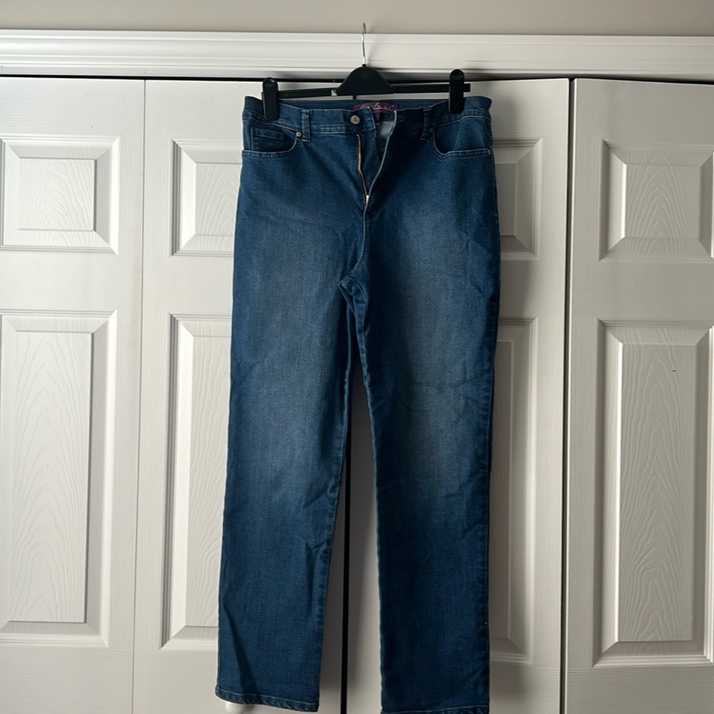 Women’s Gloria Vanderbilt jeans. Brand New. No tag.